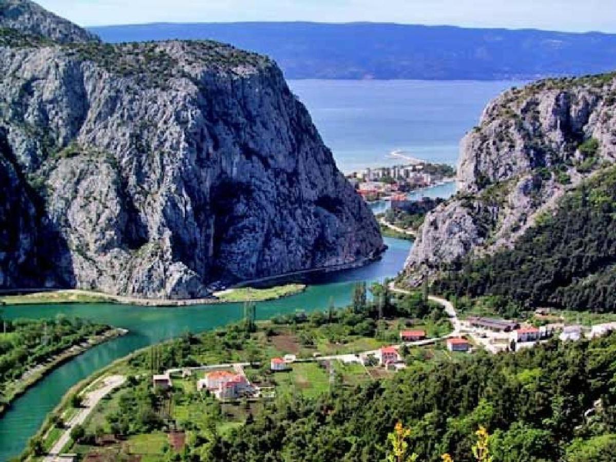Apartment Sreta Omiš Extérieur photo