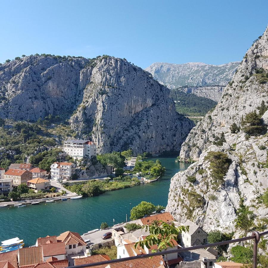 Apartment Sreta Omiš Extérieur photo