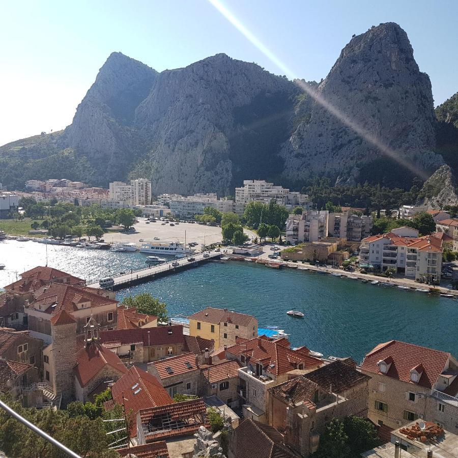Apartment Sreta Omiš Extérieur photo